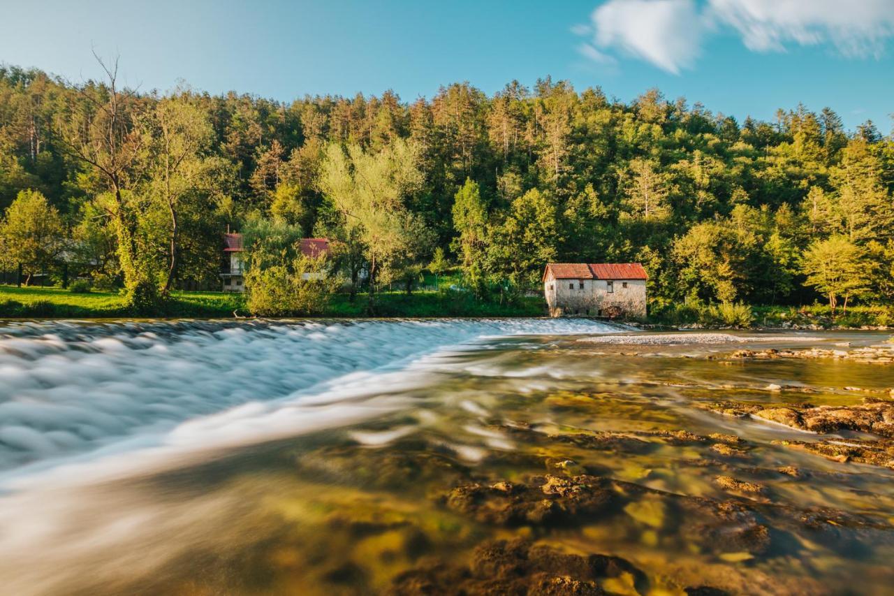 Glamping Kolpa Resort Gradac Eksteriør bilde