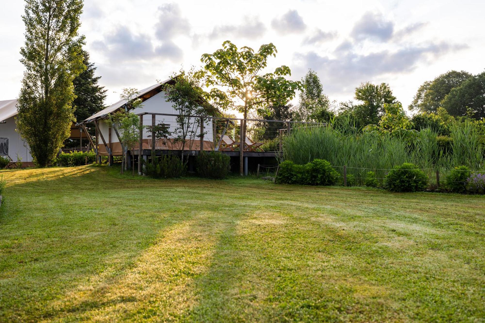 Glamping Kolpa Resort Gradac Eksteriør bilde