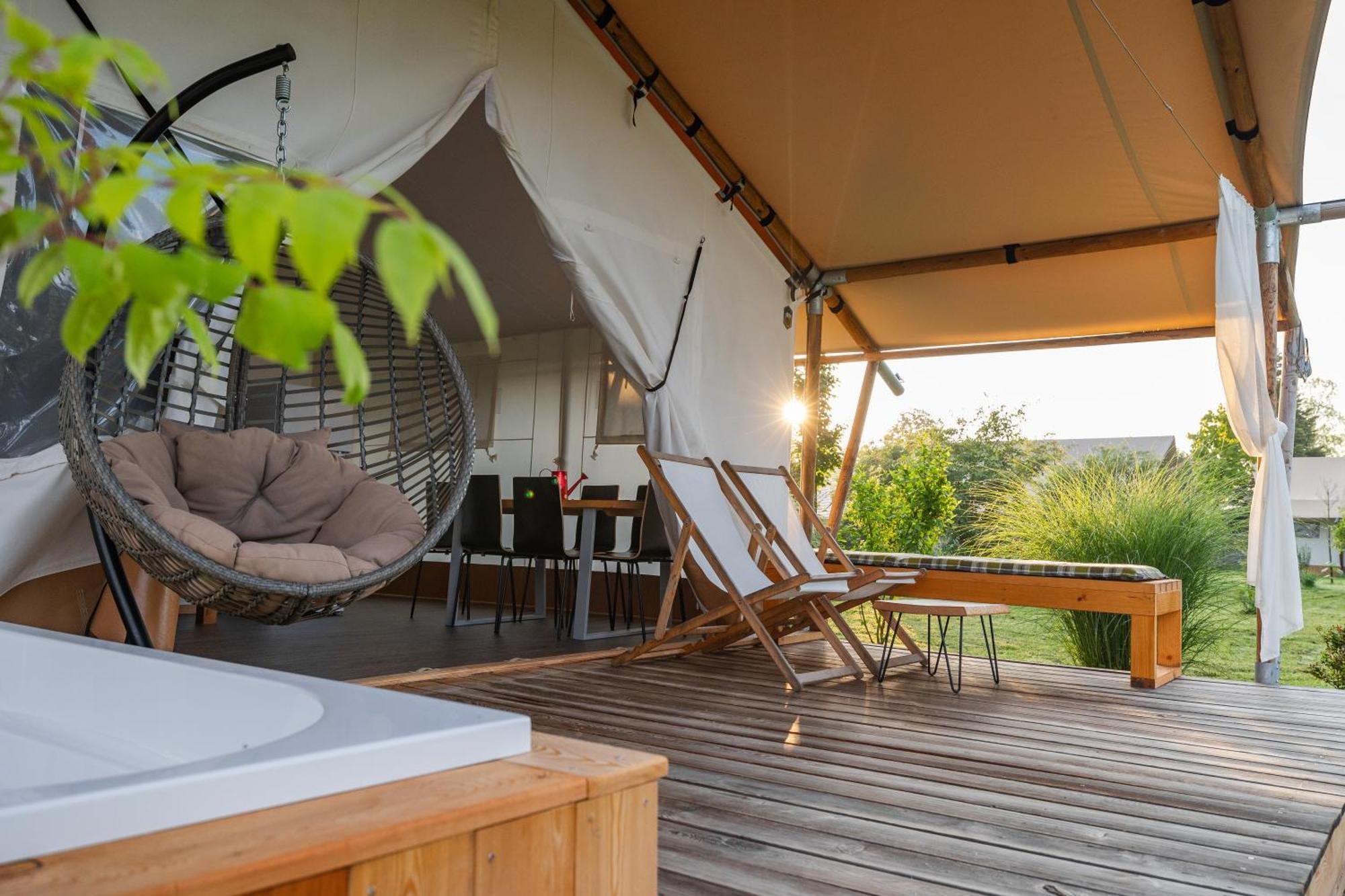 Glamping Kolpa Resort Gradac Eksteriør bilde