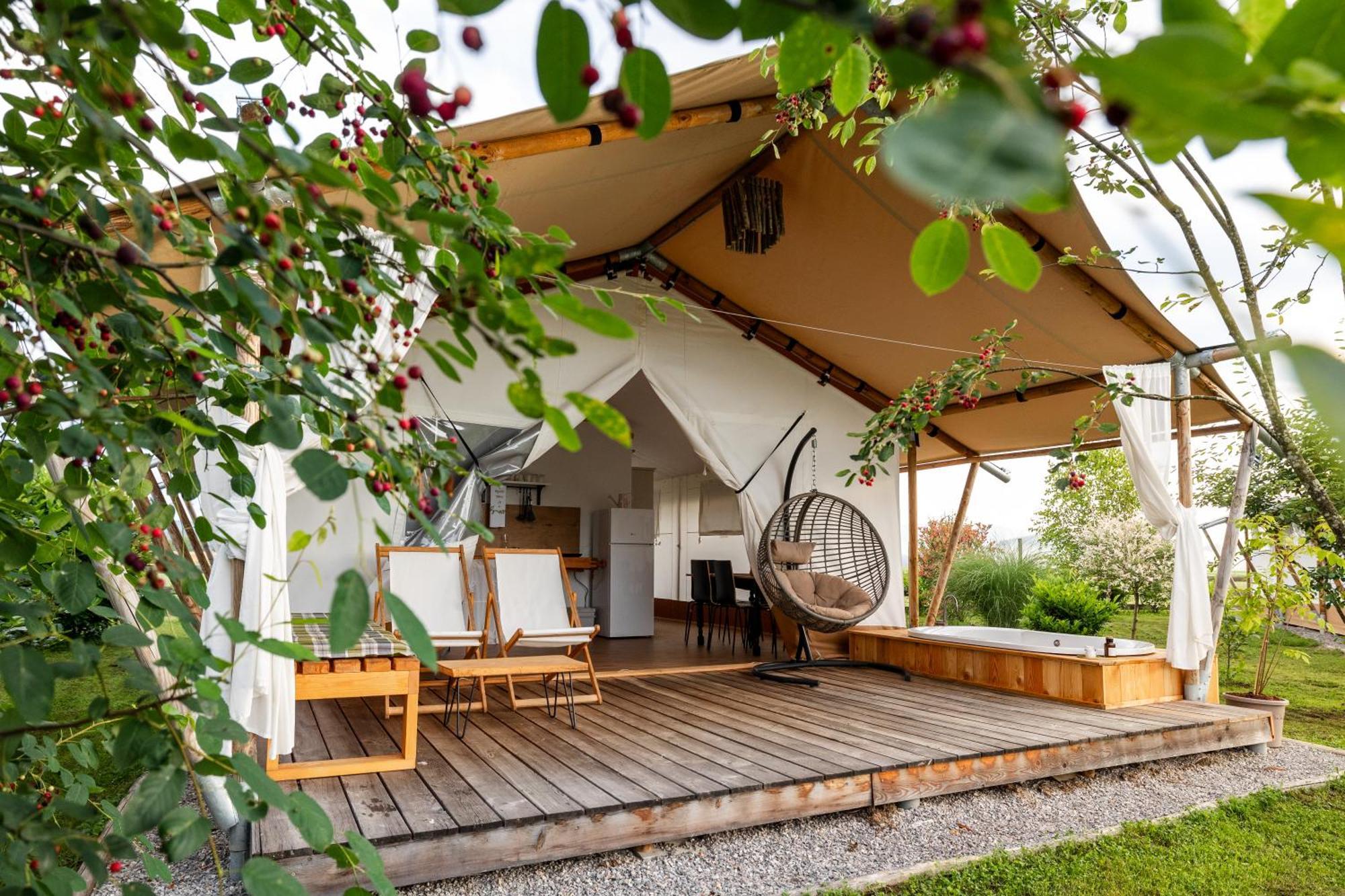 Glamping Kolpa Resort Gradac Eksteriør bilde