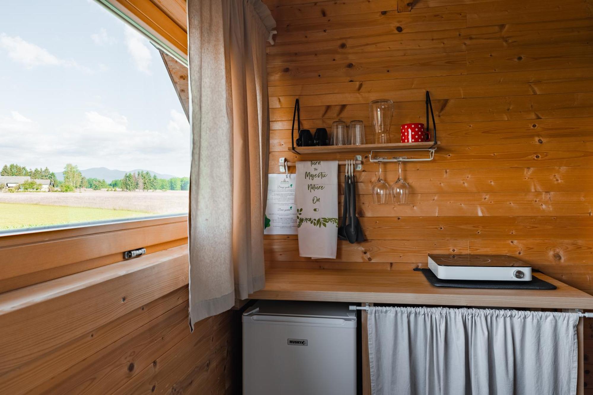 Glamping Kolpa Resort Gradac Eksteriør bilde